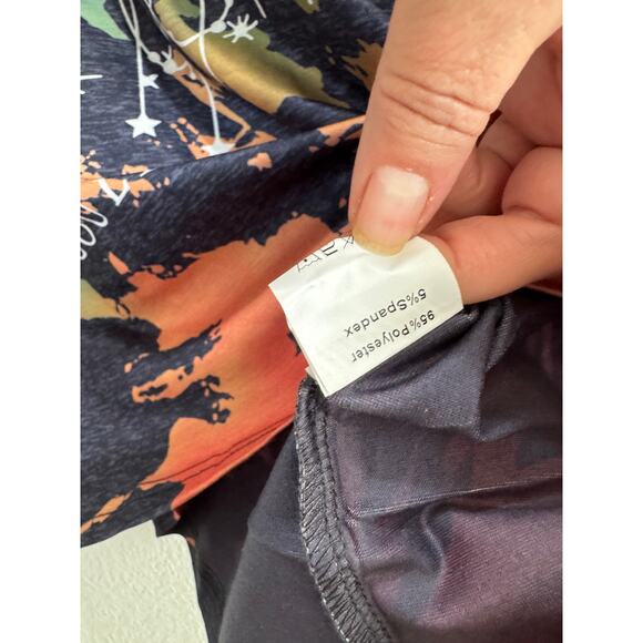 NWOT Women's We Are the Daughters Witch T-Shirt Wicca Feminism Power Small - Picture 7 of 11